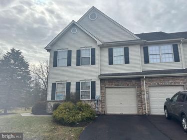 1901 ROYAL COURT, ROYERSFORD, PA 19468