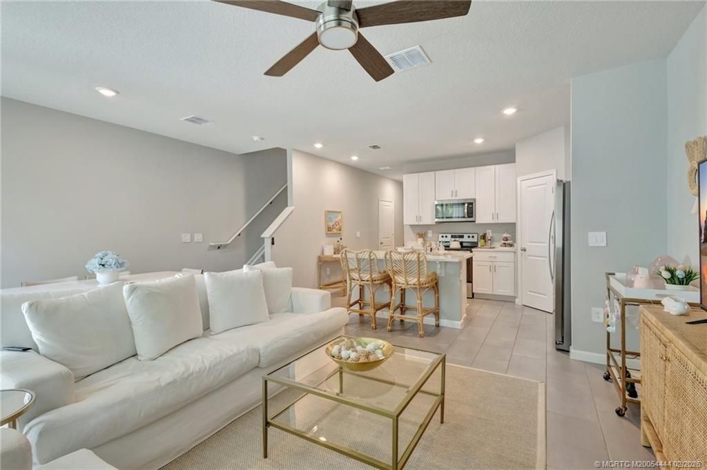 396 SE Sea Hunt Way, Stuart, FL 34994 Photo