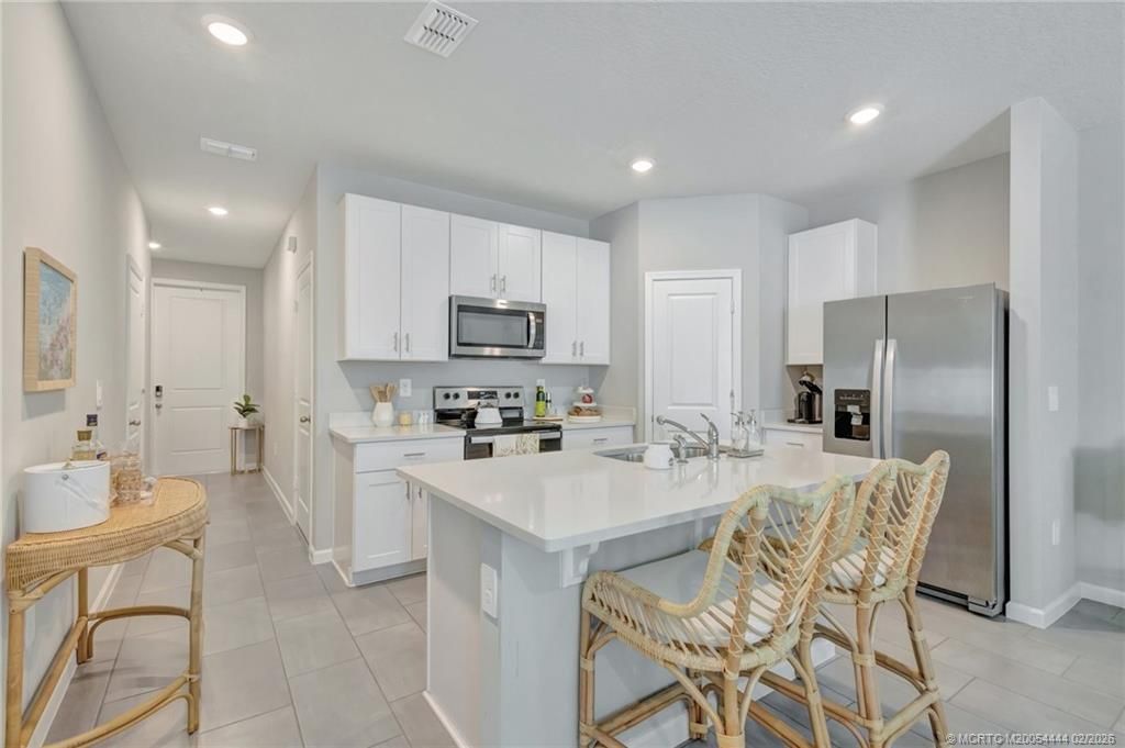 396 SE Sea Hunt Way, Stuart, FL 34994 Photo