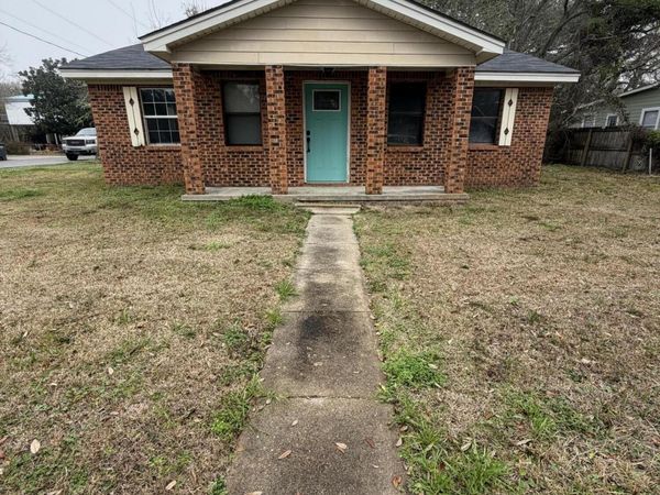 1803 Parsley Avenue, Pascagoula, MS 39567