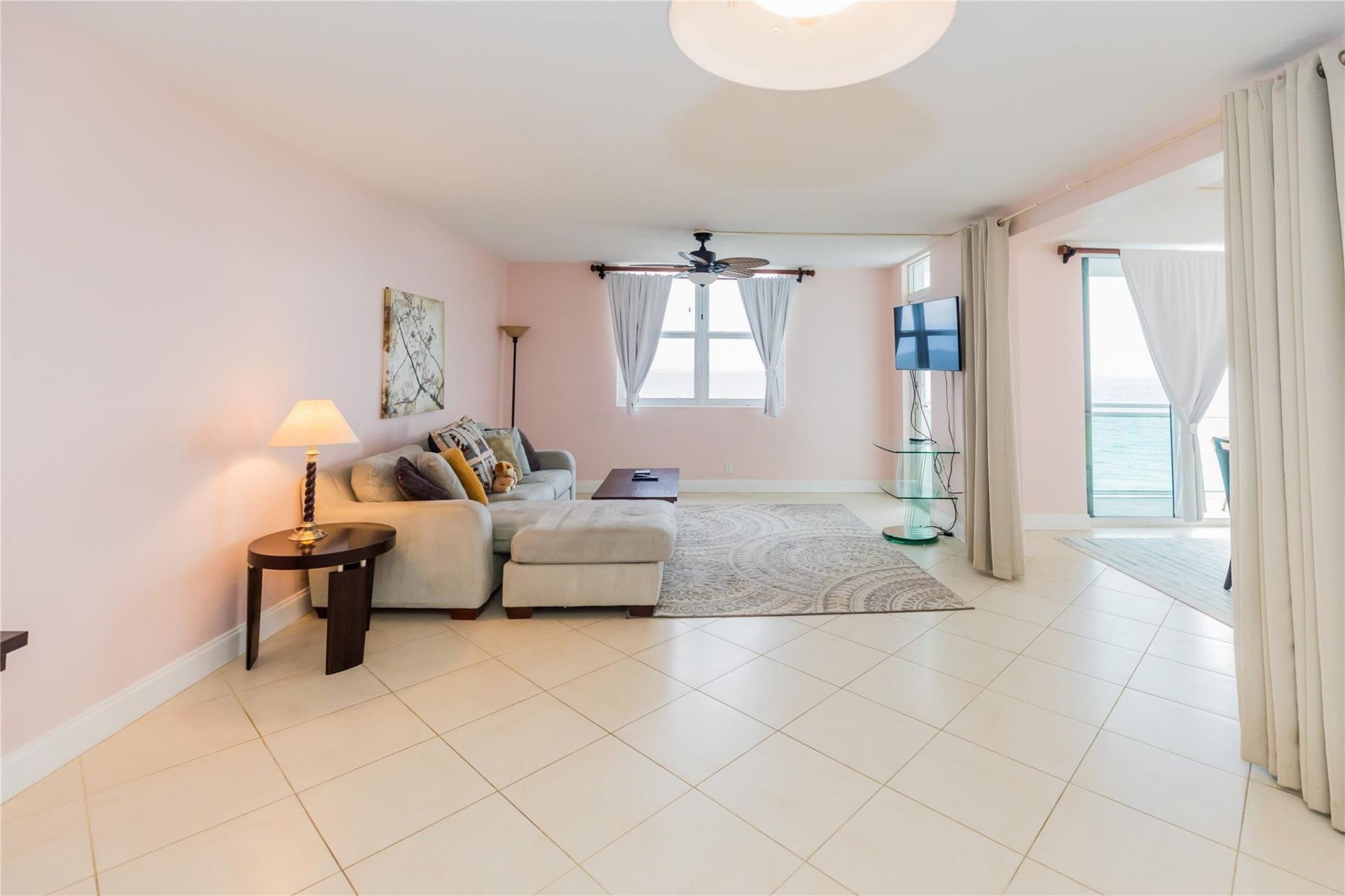3001 S Ocean Drive, Unit 1011, Hollywood, FL 33019 Photo