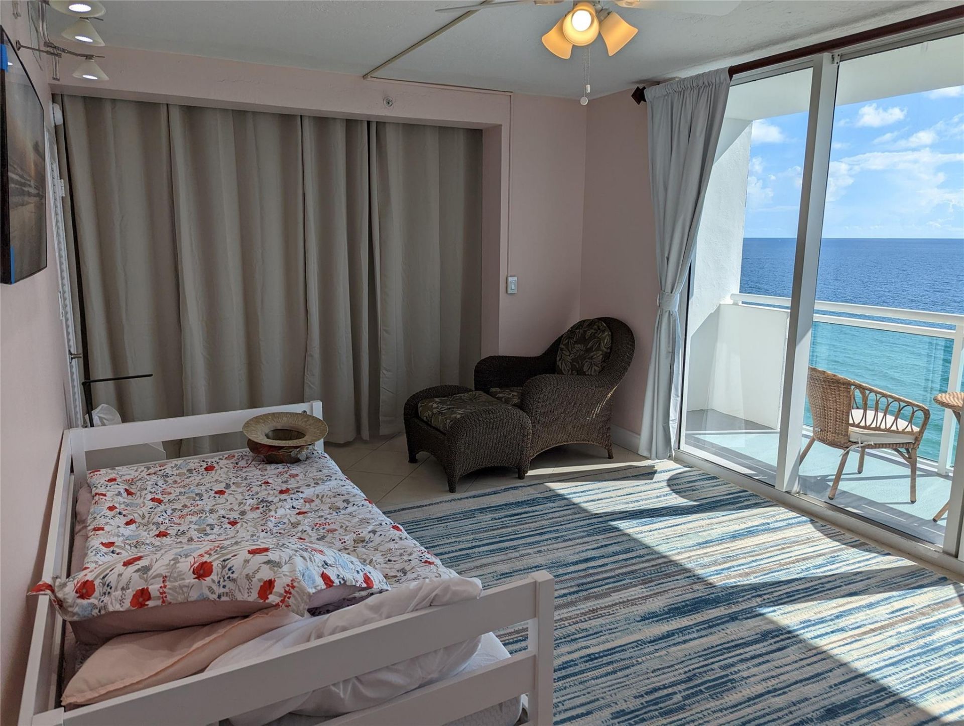 3001 S Ocean Drive, Unit 1011, Hollywood, FL 33019 Photo