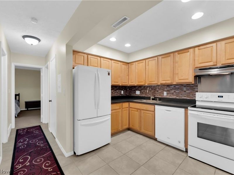 985 Canyon View Road, Unit 108-D, Northfield, OH 44067 Photo 7