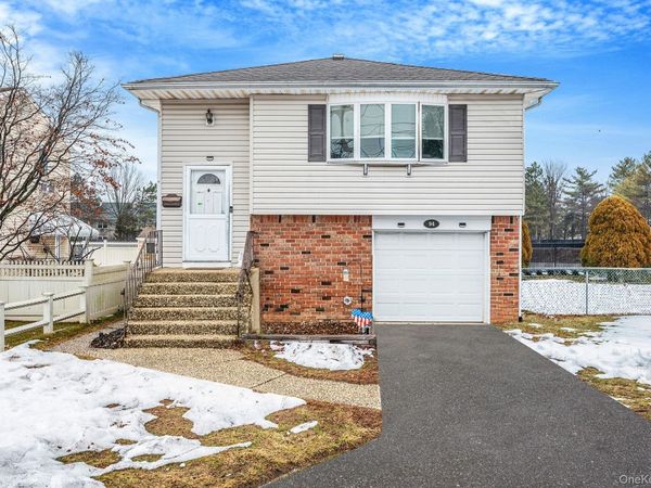 94 Harrison Avenue, Bethpage, NY 11714