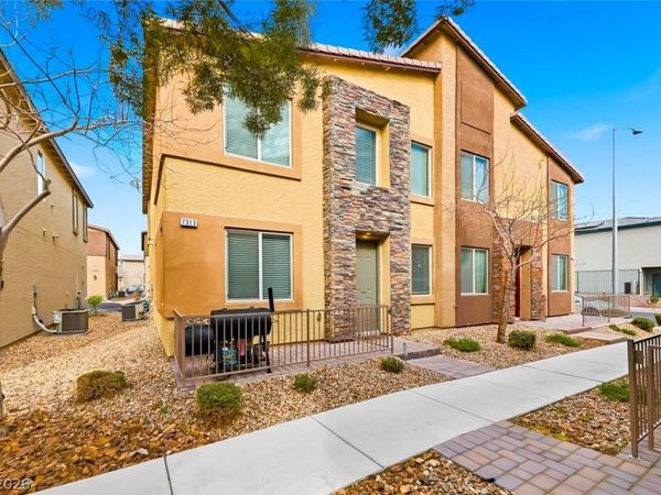 7313 Glistening Star Street, North Las Vegas, NV 89084