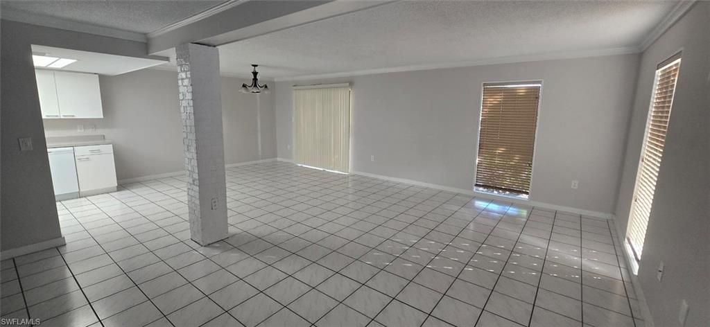 925 Palm View Dr, Unit 121, Naples, FL 34110 Photo