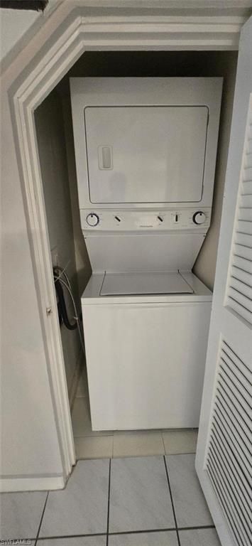 925 Palm View Dr, Unit 121, Naples, FL 34110 Photo