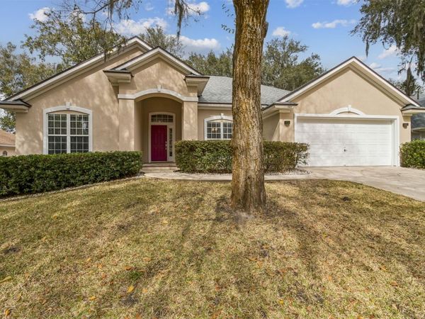 1521 AMELIA Circle, Fernandina Beach, FL 32034