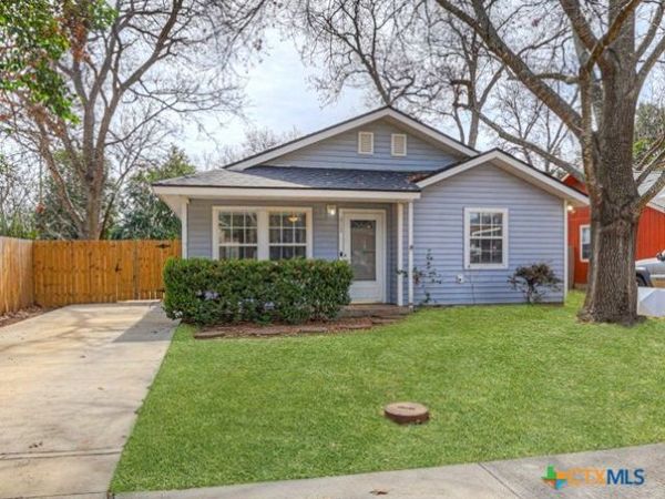313 Armstrong Street, San Marcos, TX 78666