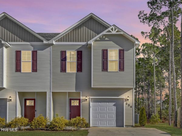 254 Currituck Drive, Holly Ridge, NC 28445
