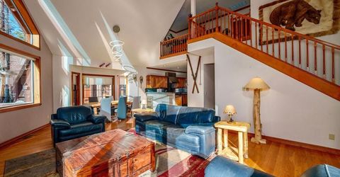 1919 Apalachee Drive, South Lake Tahoe, CA 96150 Photo