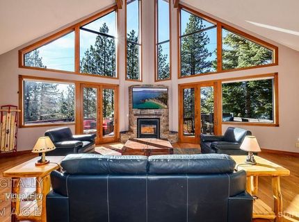 1919 Apalachee Drive, South Lake Tahoe, CA 96150 Photo