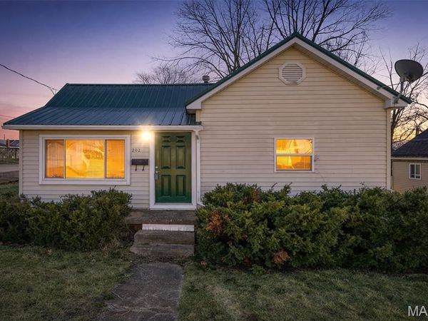 202 S Cantwell Lane , Desloge, MO 63601