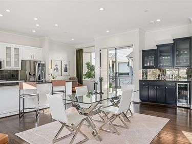 3926 Holland Avenue, Unit 102, Dallas, TX 75219