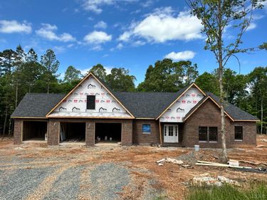 15 Somerset Drive, Appomattox, VA 24522