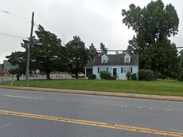 2901 Old Forest Road, Lynchburg, VA 24501