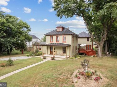 325 S CHURCH STREET, BERRYVILLE, VA 22611