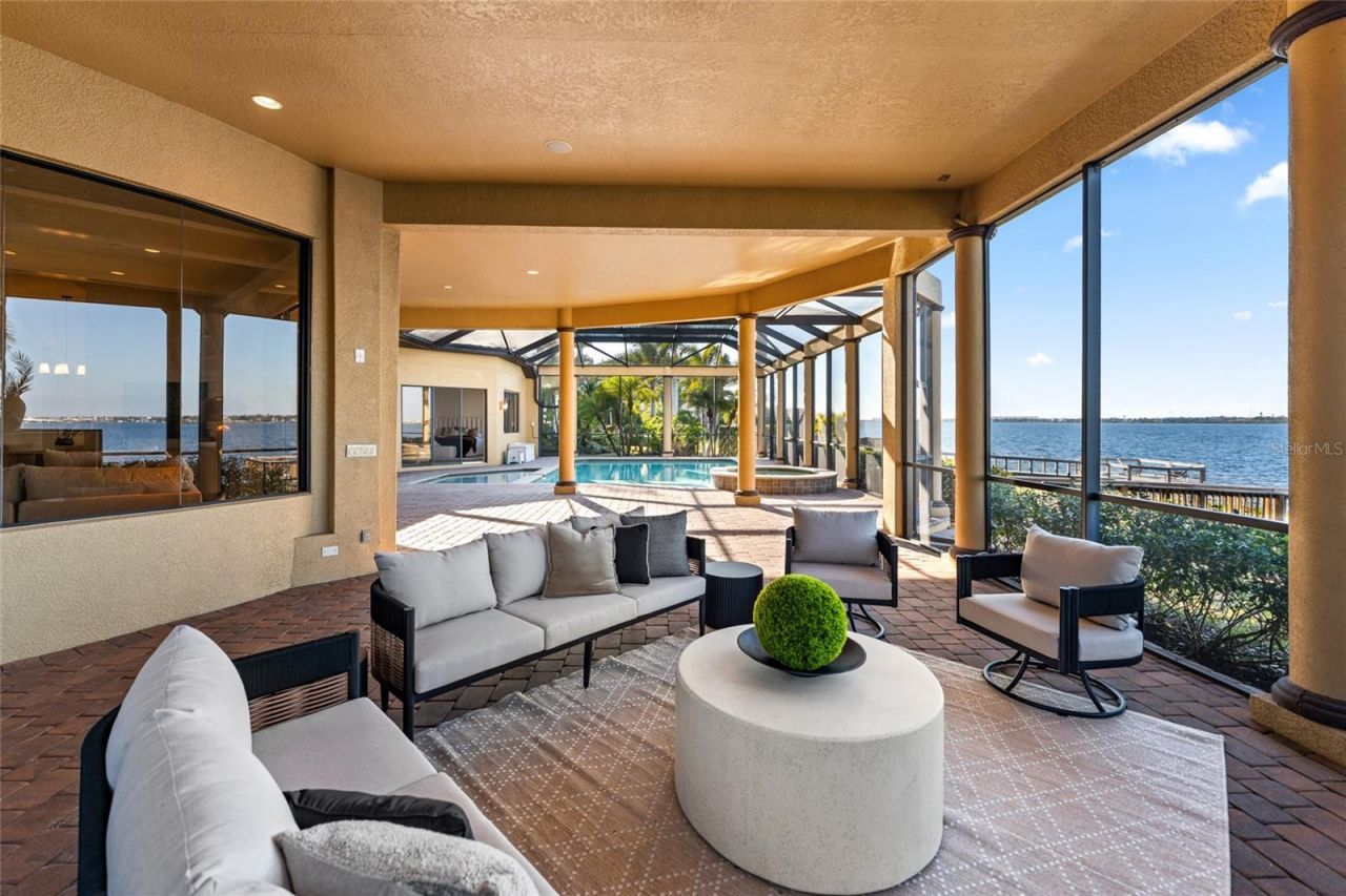 4003 Hawk Island Drive, Bradenton, FL 34208 Photo