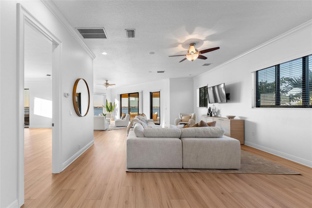 4003 Hawk Island Drive, Bradenton, FL 34208 Photo