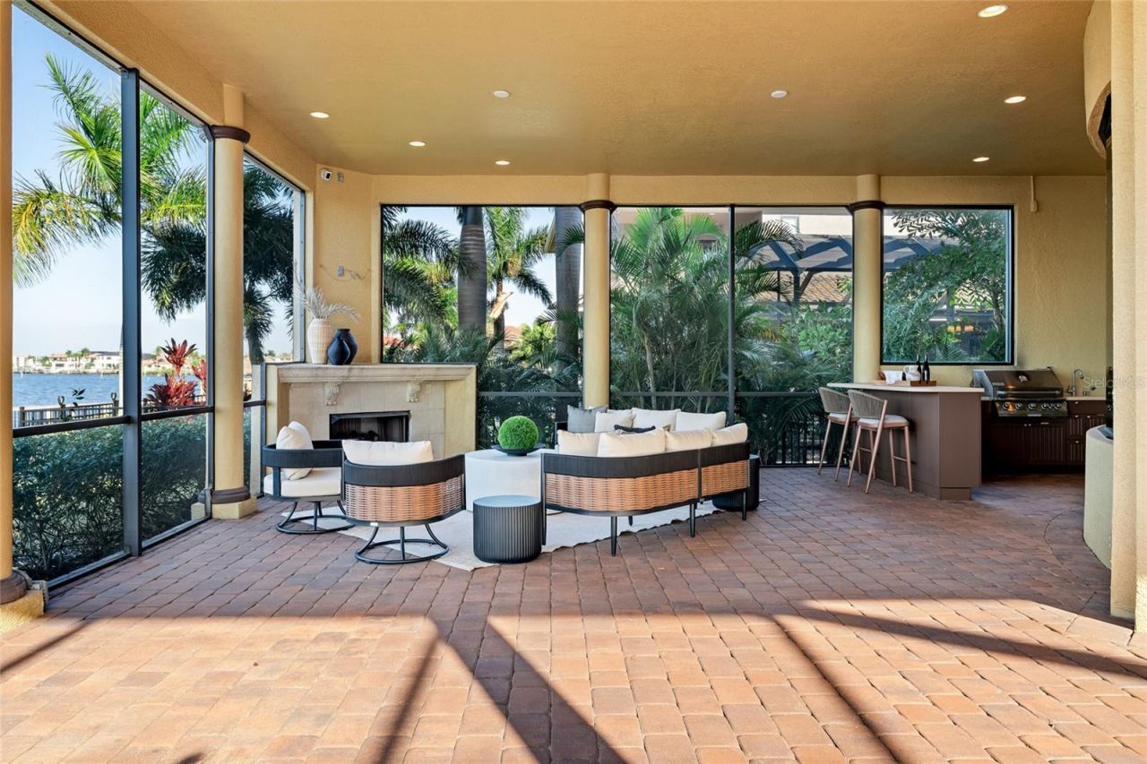 4003 Hawk Island Drive, Bradenton, FL 34208 Photo