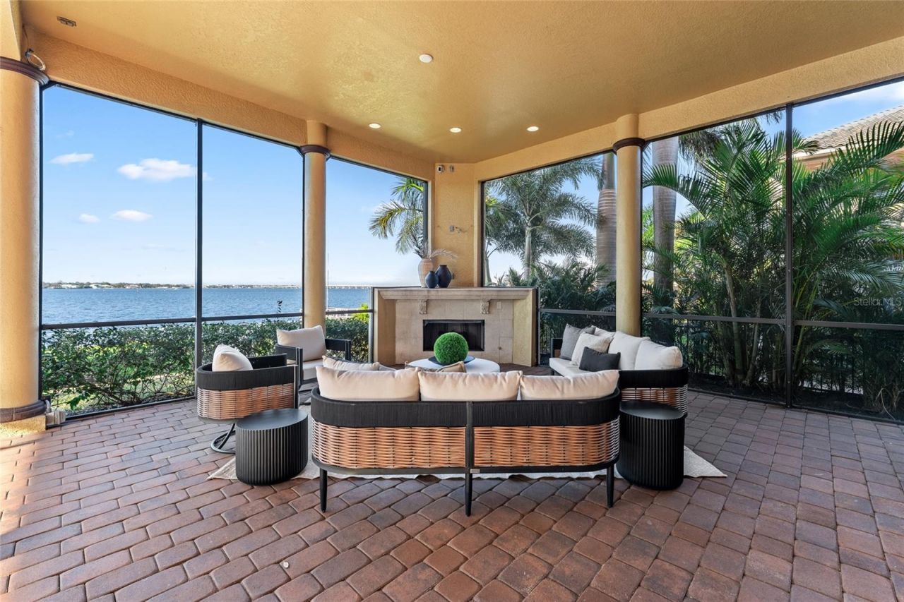 4003 Hawk Island Drive, Bradenton, FL 34208 Photo