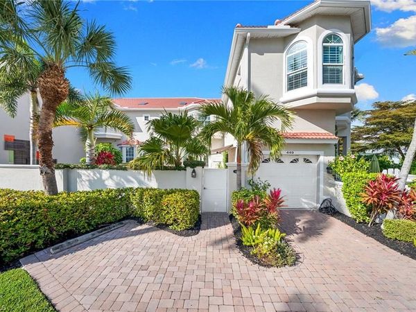 443 8th AVE S, Unit 104, NAPLES, FL 34102