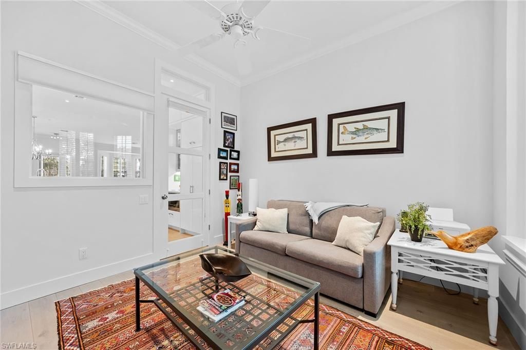 443 8th Ave S, Unit 104, Naples, FL 34102 Photo