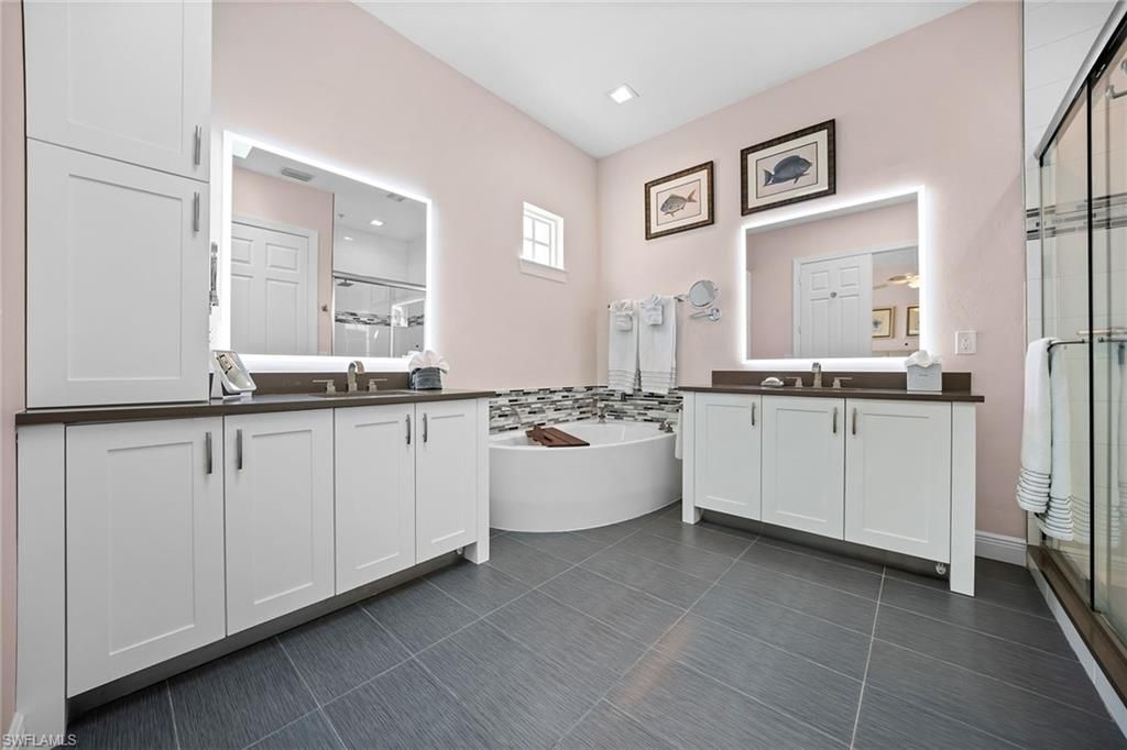 443 8th Ave S, Unit 104, Naples, FL 34102 Photo