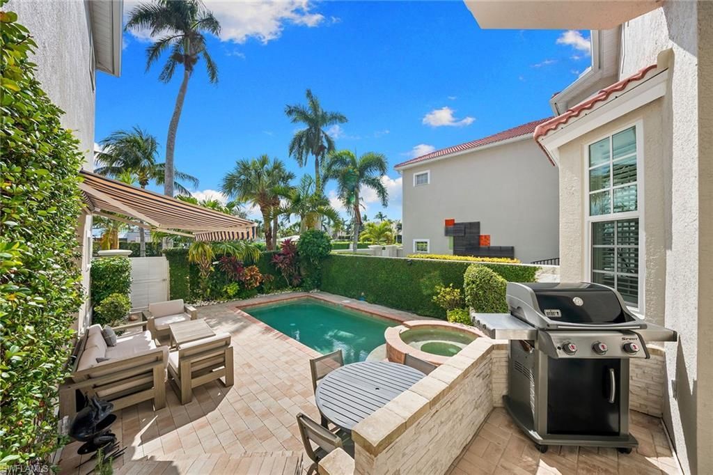 443 8th Ave S, Unit 104, Naples, FL 34102 Photo