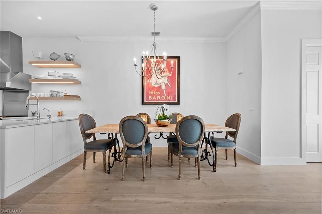 443 8th Ave S, Unit 104, Naples, FL 34102 Photo