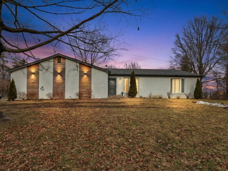 7554 Palmer Road SW, Etna, OH 43062 Photo 1