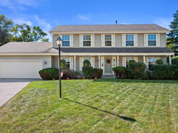 7277 S Dover Hill COURT, Franklin, WI 53132