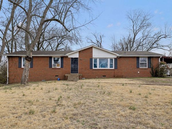 513 Aurelia Lynn Dr, Clarksville, TN 37042