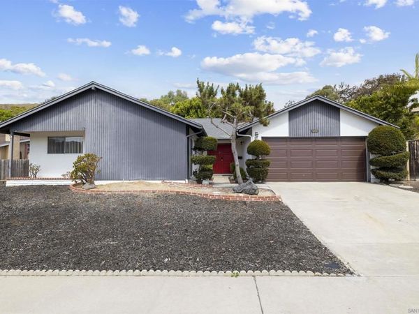 4809 Kelly Dr., Carlsbad, CA 92008