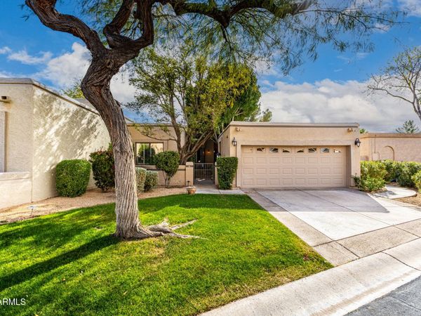 8100 E CAMELBACK Road, Unit 151, Scottsdale, AZ 85251