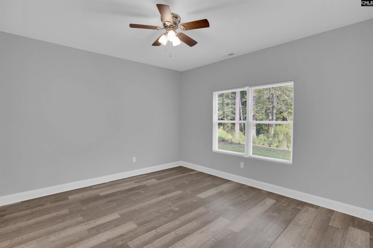 208 Brookhill W Street  Photo 14