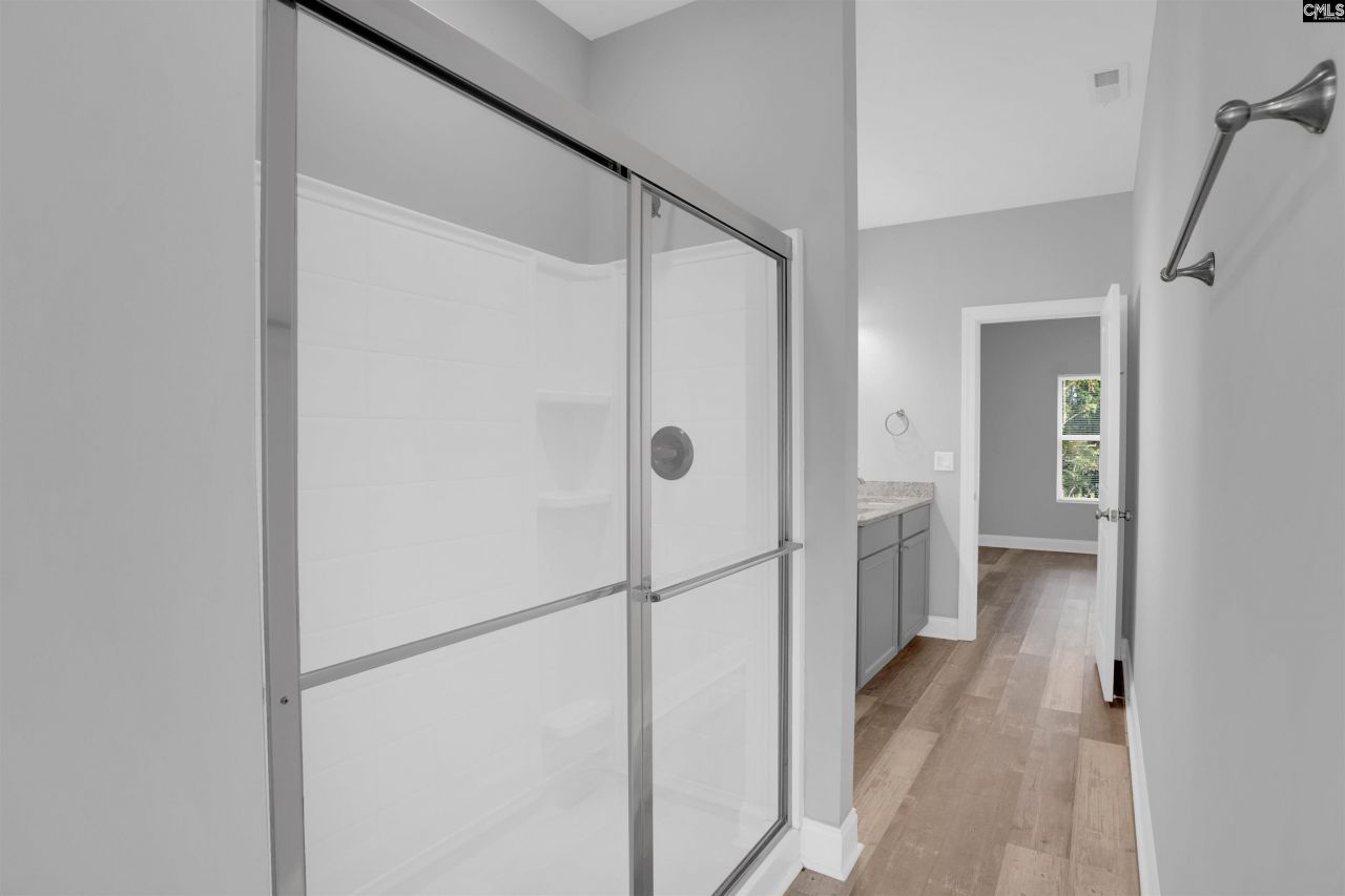 208 Brookhill W Street  Photo 18