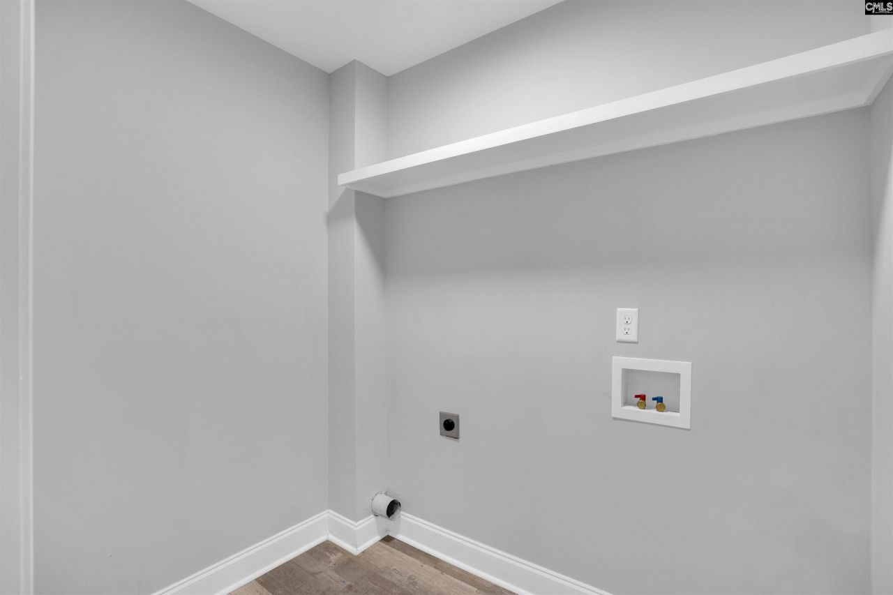 208 Brookhill W Street  Photo 31