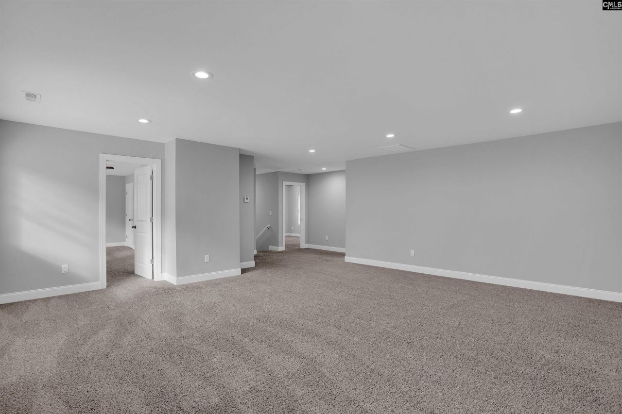 208 Brookhill W Street  Photo 35