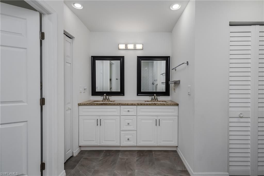 661 E Valley Dr, Bonita Springs, FL 34134 Photo