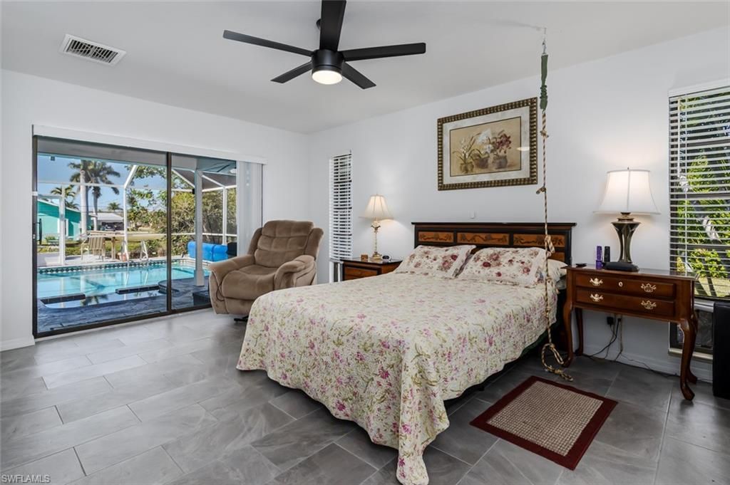 661 E Valley Dr, Bonita Springs, FL 34134 Photo