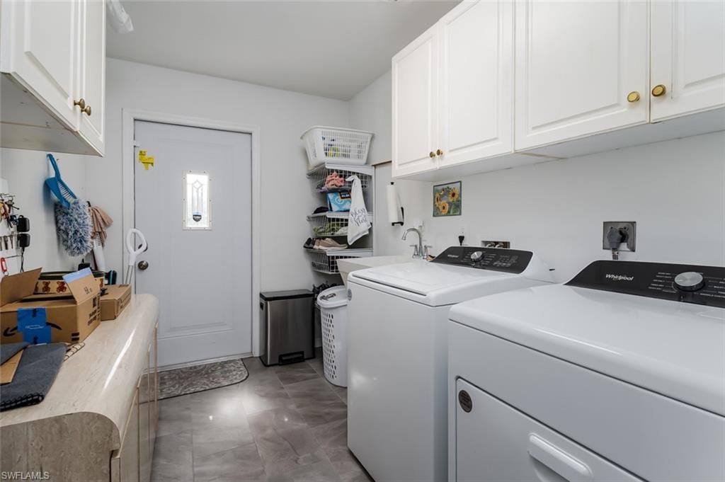661 E Valley Dr, Bonita Springs, FL 34134 Photo