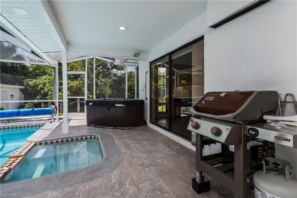 661 E Valley Dr, Bonita Springs, FL 34134 Photo
