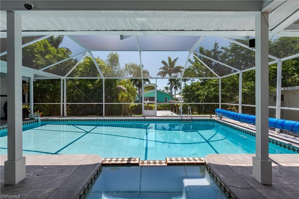 661 E Valley Dr, Bonita Springs, FL 34134 Photo