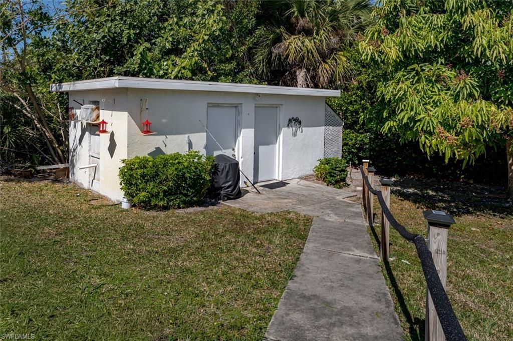 661 E Valley Dr, Bonita Springs, FL 34134 Photo
