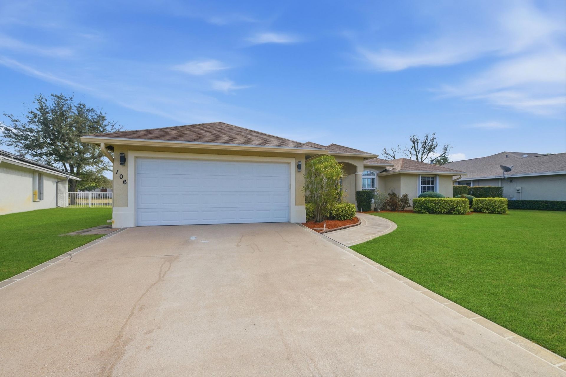 106 Locust Lane, Royal Palm Beach, FL 33411 Photo