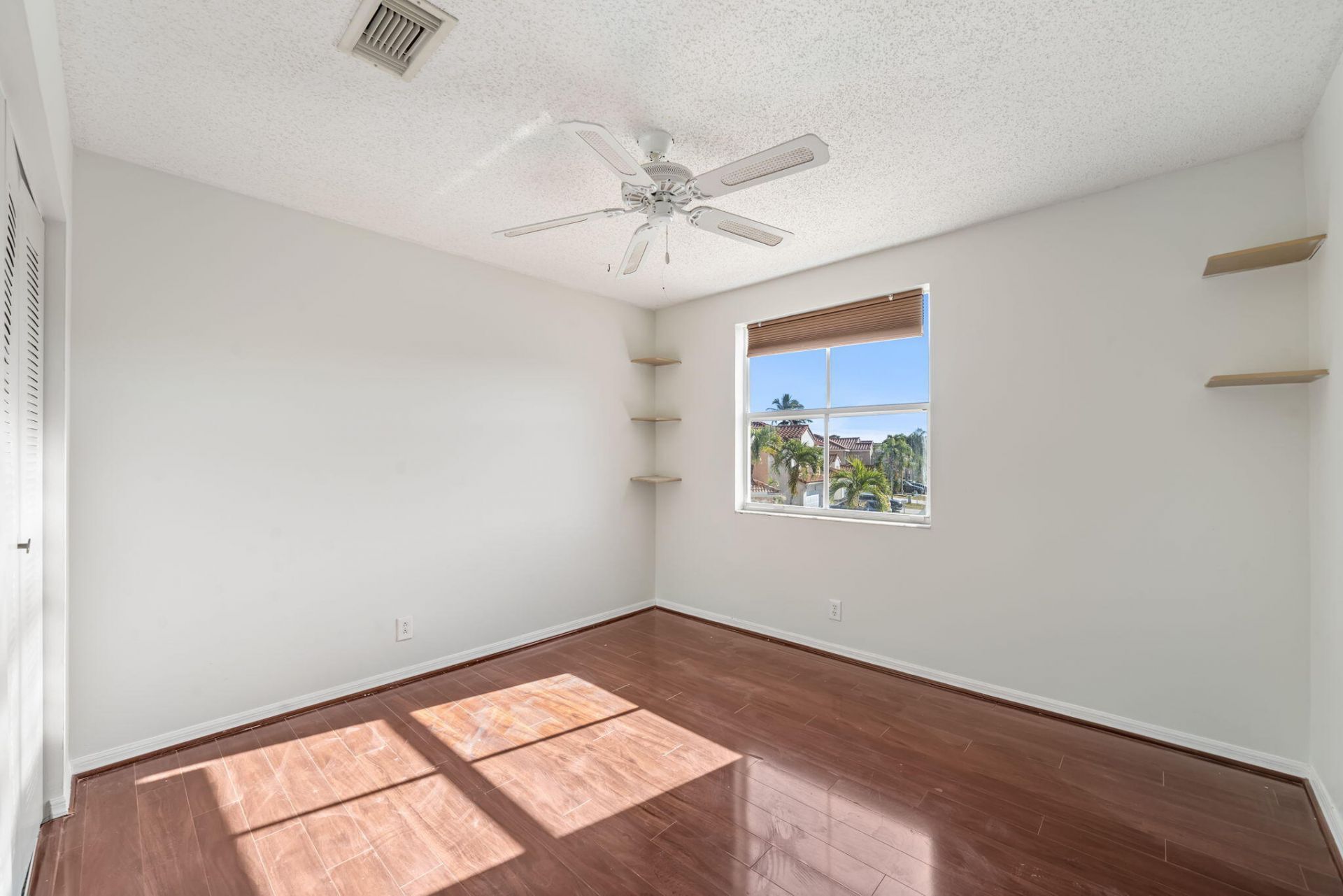 1895 Vista Way, Margate, FL 33063 Photo