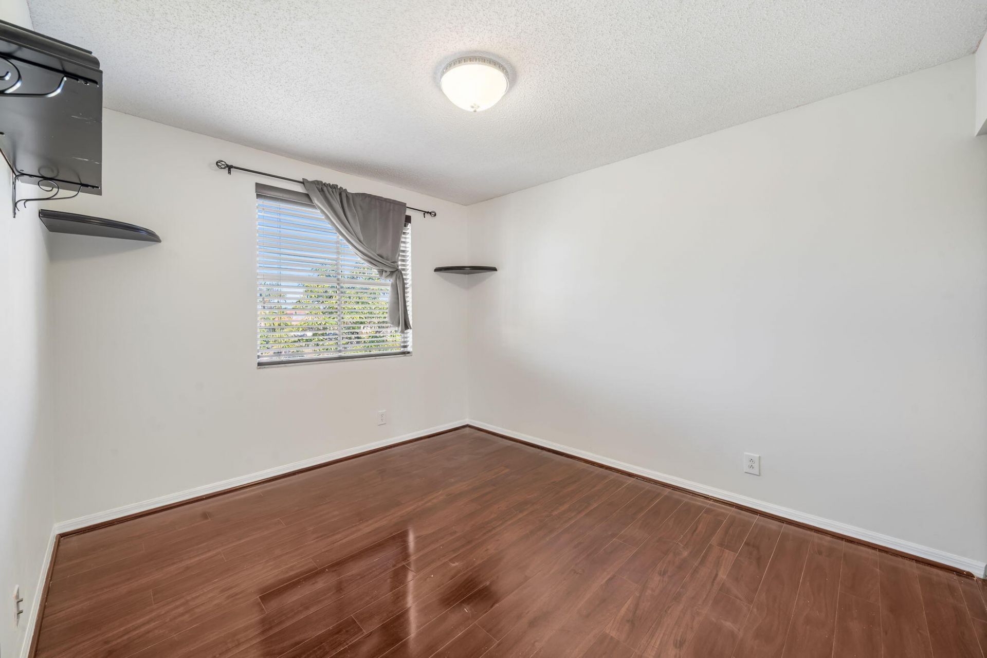 1895 Vista Way, Margate, FL 33063 Photo