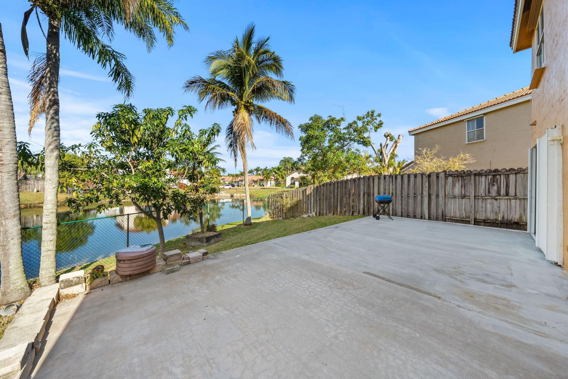 1895 Vista Way, Margate, FL 33063 Photo