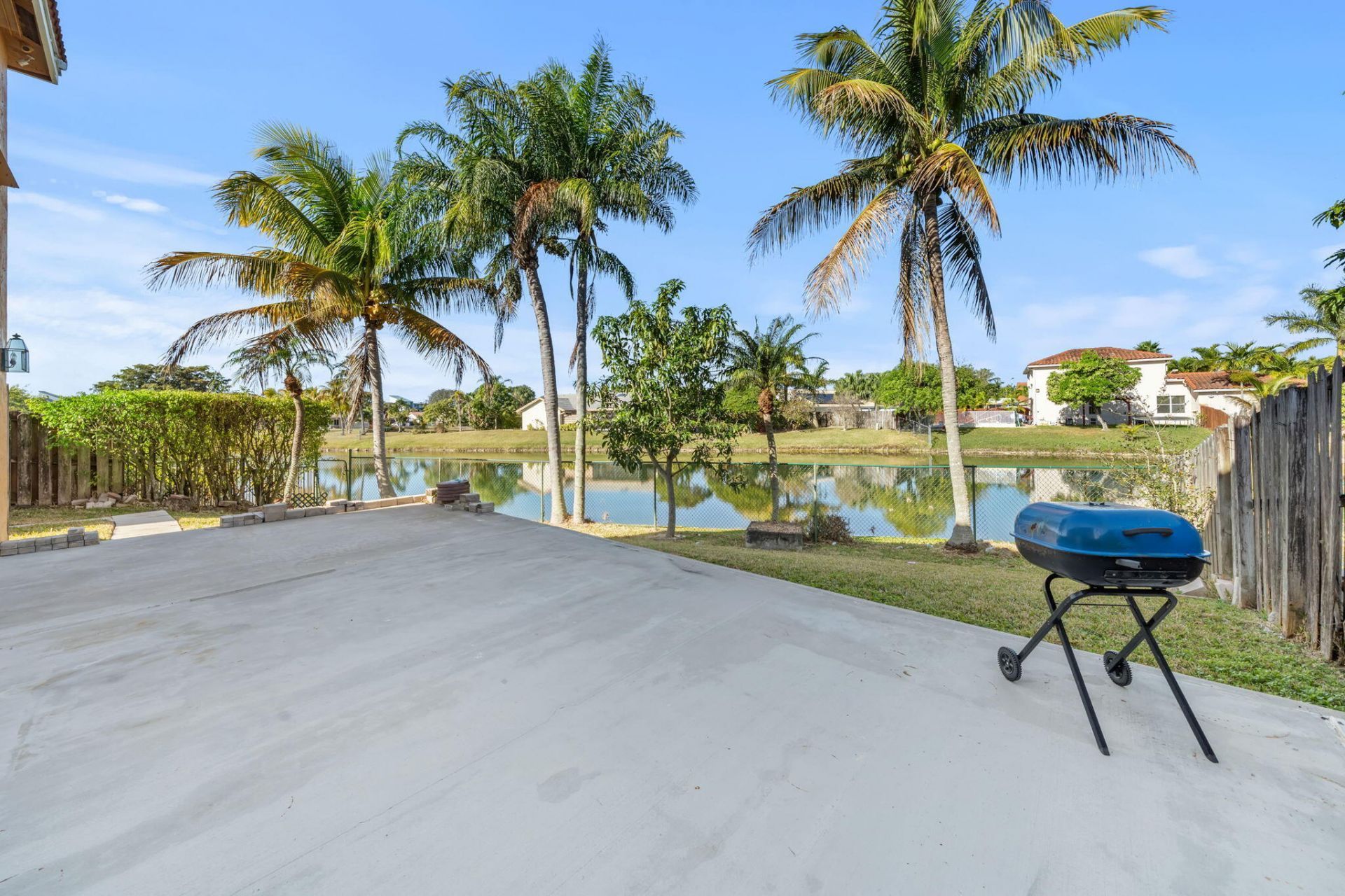 1895 Vista Way, Margate, FL 33063 Photo